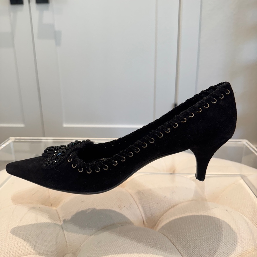 Prada Black Suede Beaded Embellished Pointed-Toe Heels (38.5) - Picture 7 of 13